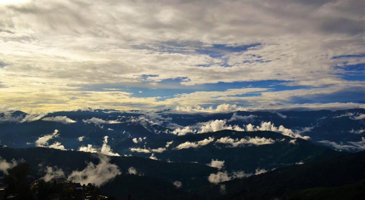 West Point Backpackers Hostel Darjeeling  Dış mekan fotoğraf